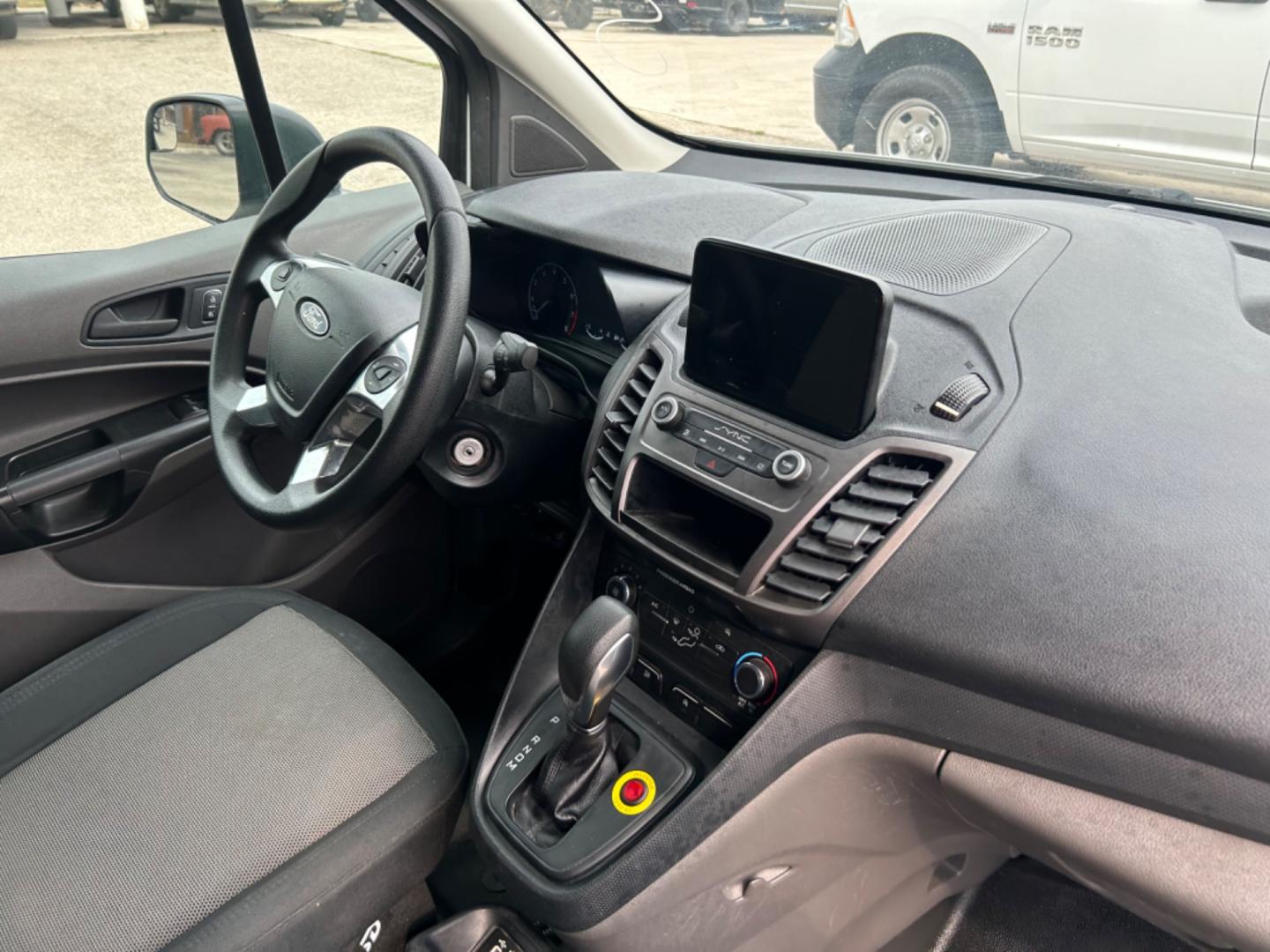 2020 White Ford Transit Connect Cargo Van XL LWB w/Rear 180 Degree Door (NM0LS7E25L1) with an 2.5L L4 DOHC 16V engine, 6A transmission, located at 1687 Business 35 S, New Braunfels, TX, 78130, (830) 625-7159, 29.655487, -98.051491 - Photo#3